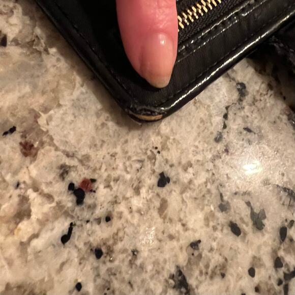 Kate Spade New York Black Nylon Bifold Card Organizer Zip Pocket Wallet Size M - Picture 7 of 10